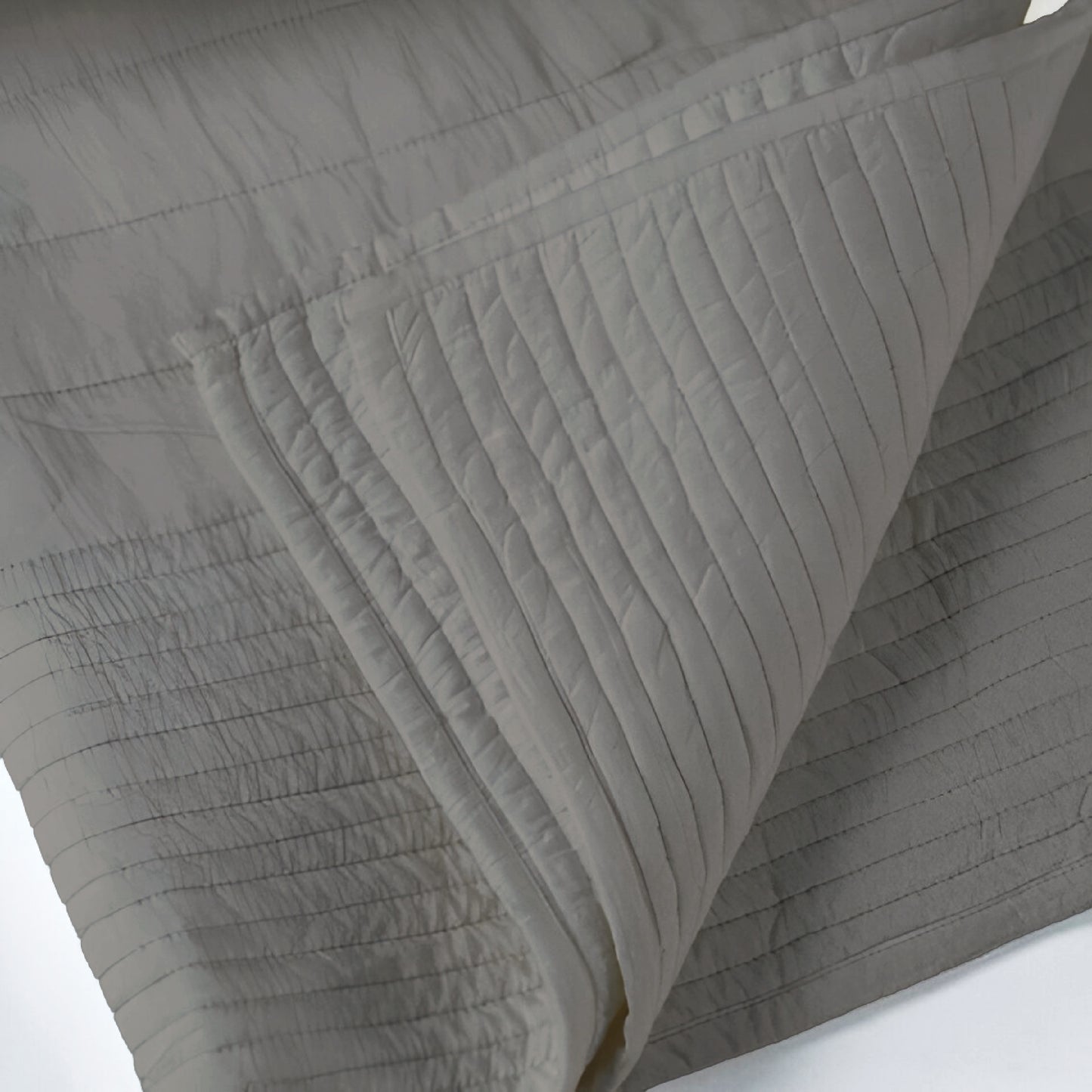 Slatebound quilted bedspread - dark grey cotton
Elegant grey quilted king bedspread set
Cotton bedspread with pillow covers - Slatebound