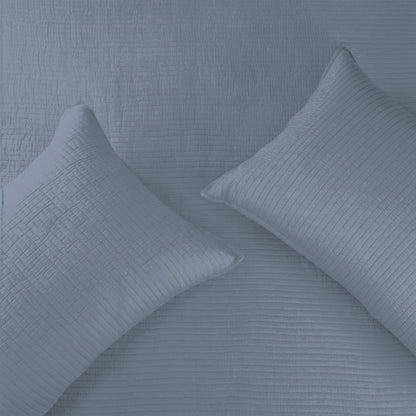 Indigo Loom quilted bedspread - dark blue cotton
Quilted king size bedspread with pillow covers
Luxury cotton bedspread in navy blue tone