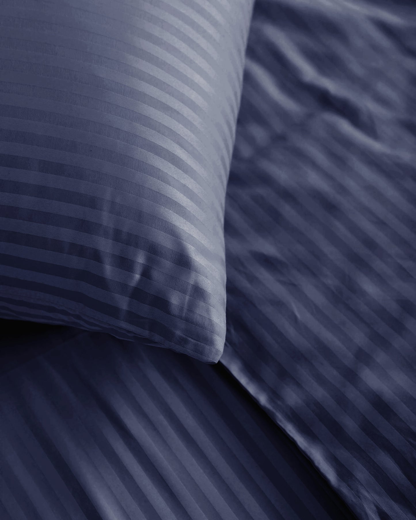 Midnight Line – King Size Stripe Weave Bedsheet