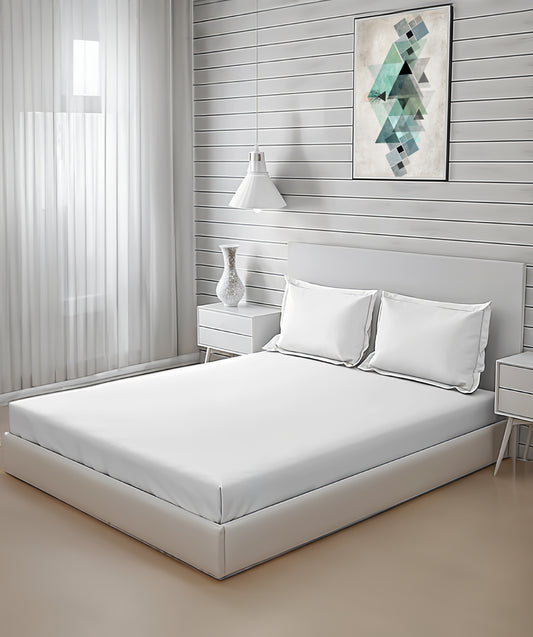Crisp Cloud bedsheet - white percale cotton 200 TC
Cool breathable bedsheet - king size cotton percale
Minimalist white bedsheet by Cloud Comfort